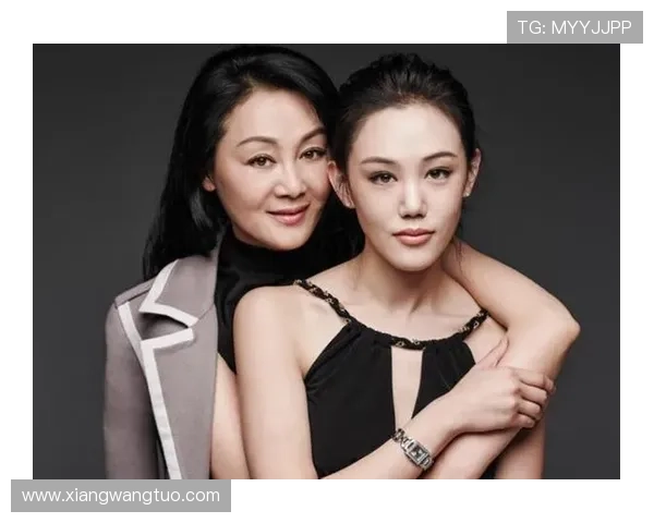 欧美足球明星与母女双双成婚引发热议背后的故事与真相分析